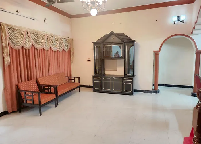 Chandra Villa