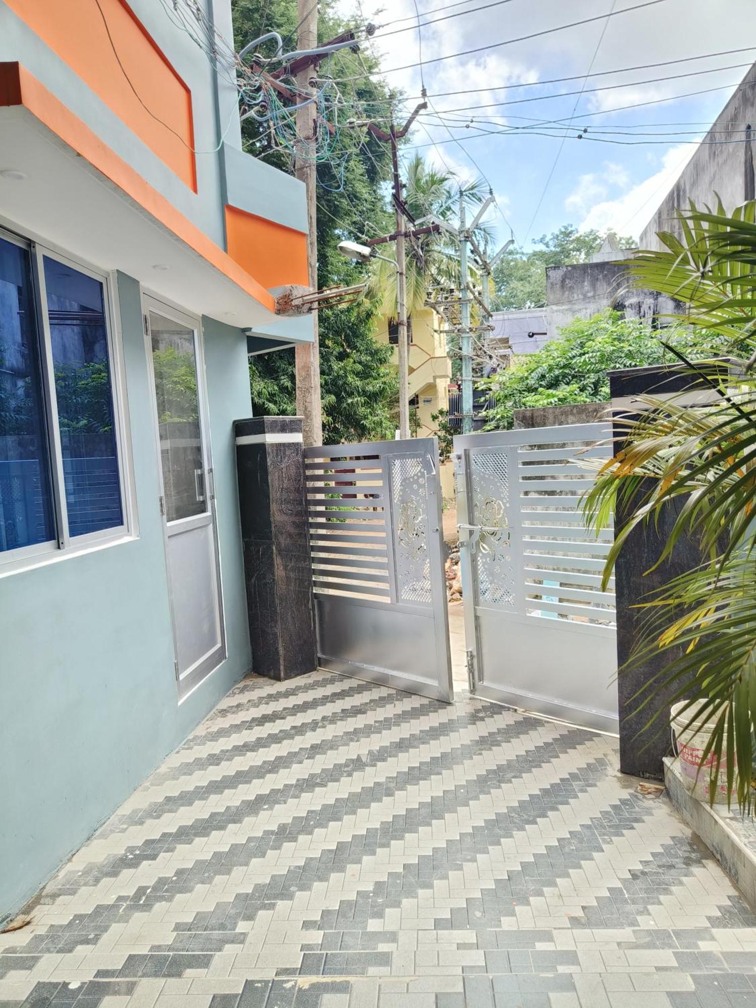 Liya Tiruvannamalai