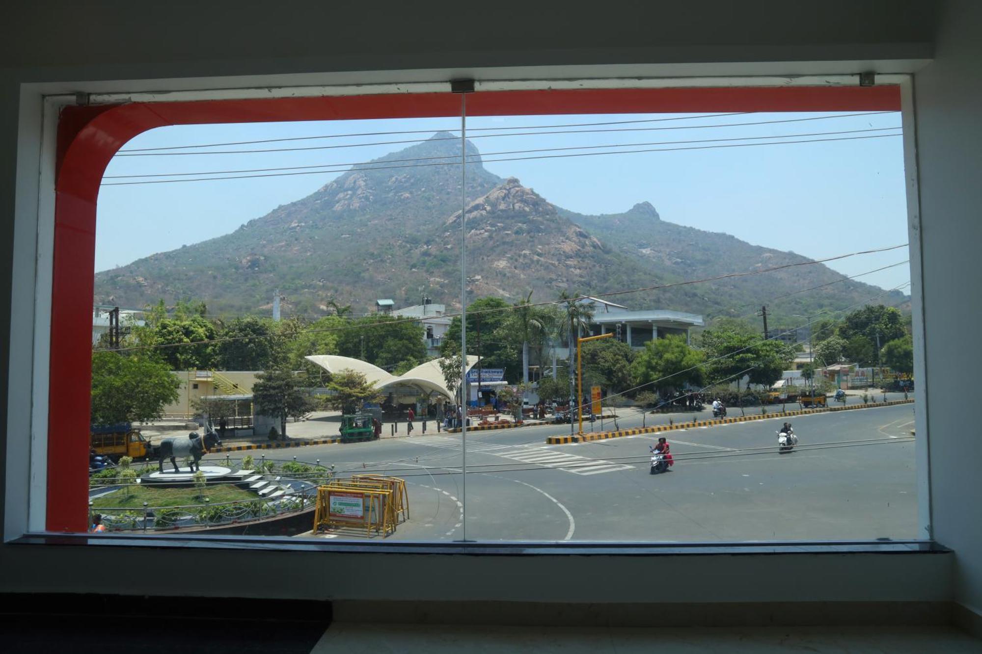 Hotel Dhivya Residency *