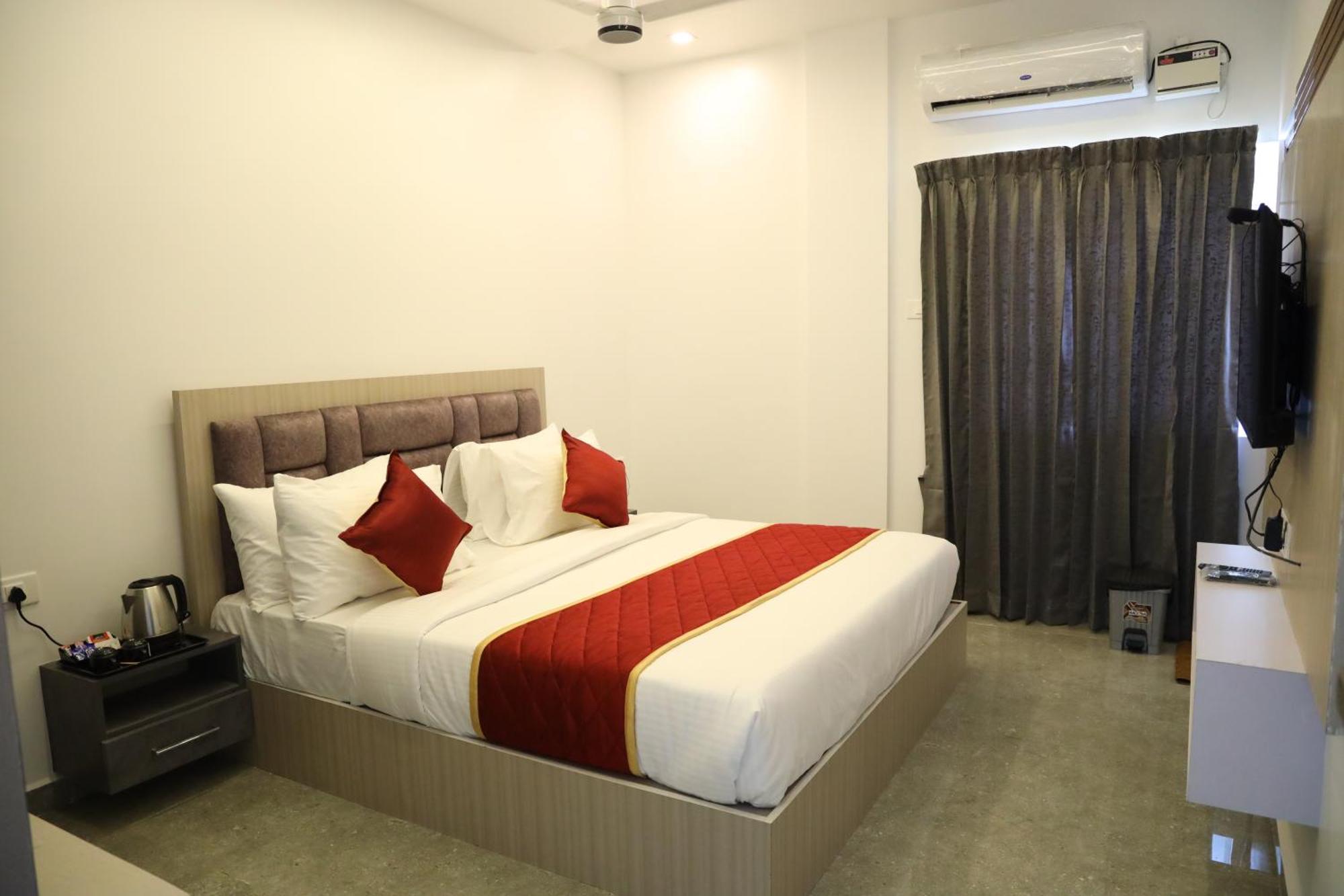 Hotel Dhivya Residency
