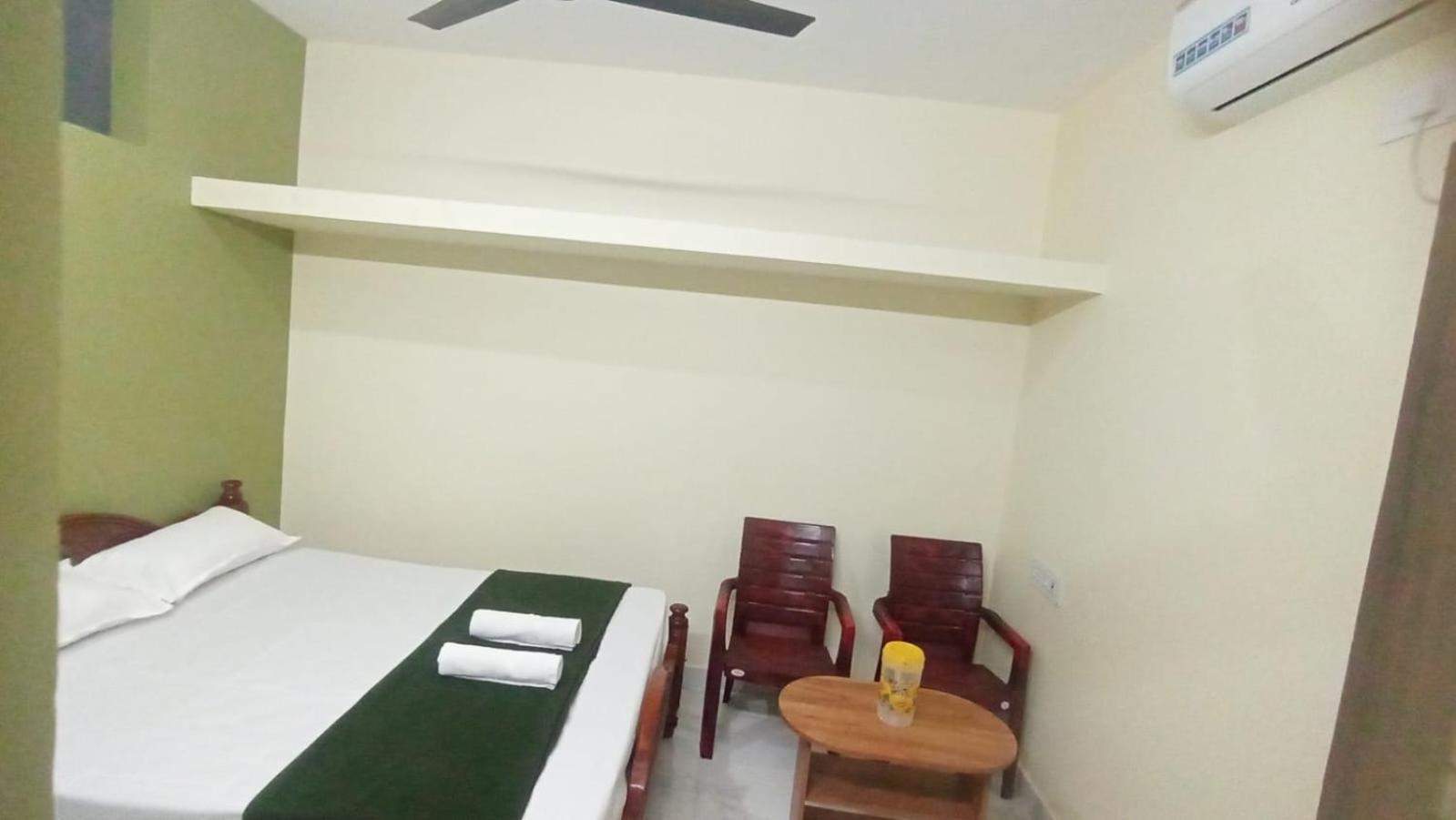 Sri Arunachala Homestay *
