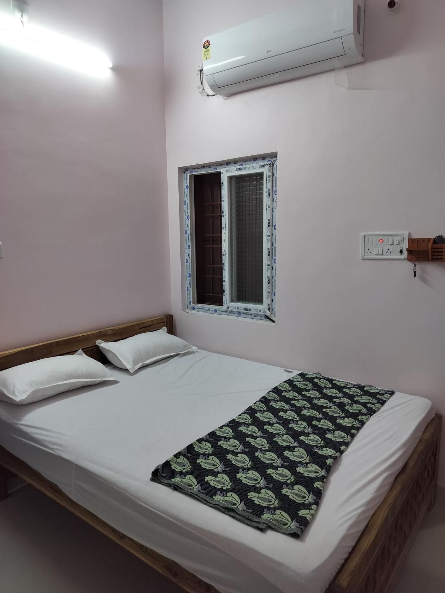 Amc Guest house