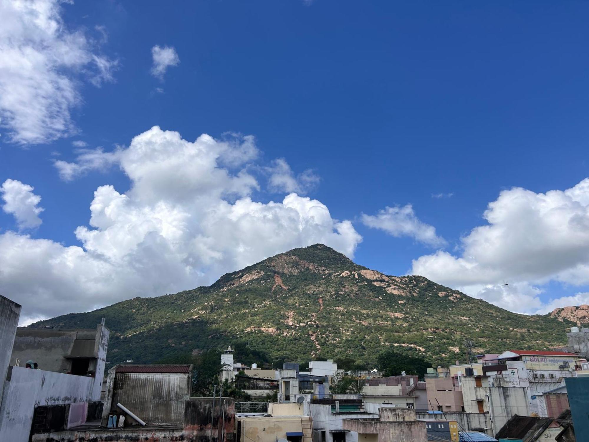 Sri Arunachala Hotel *