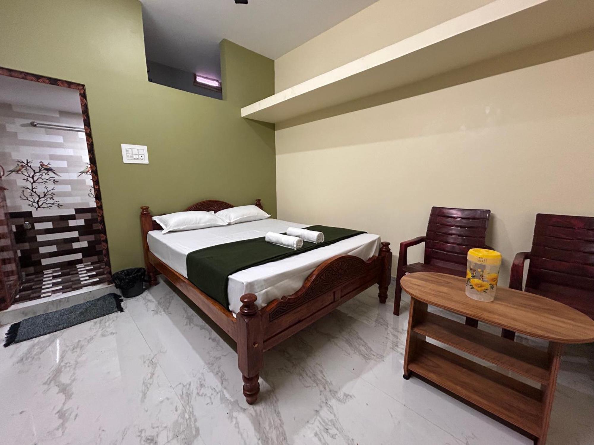 Hotel Sri Arunachala *