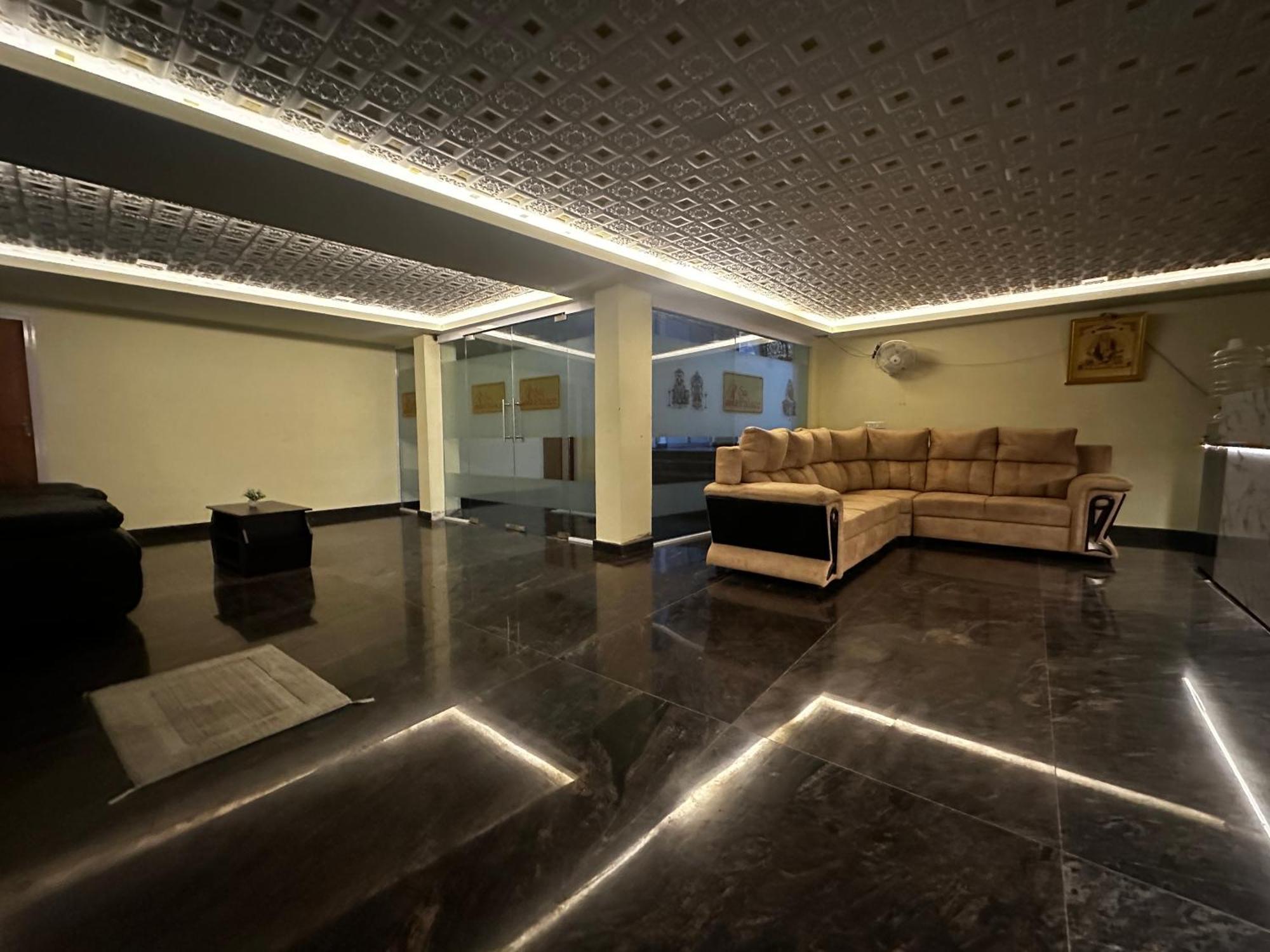 Hotel Mps Sai Palace