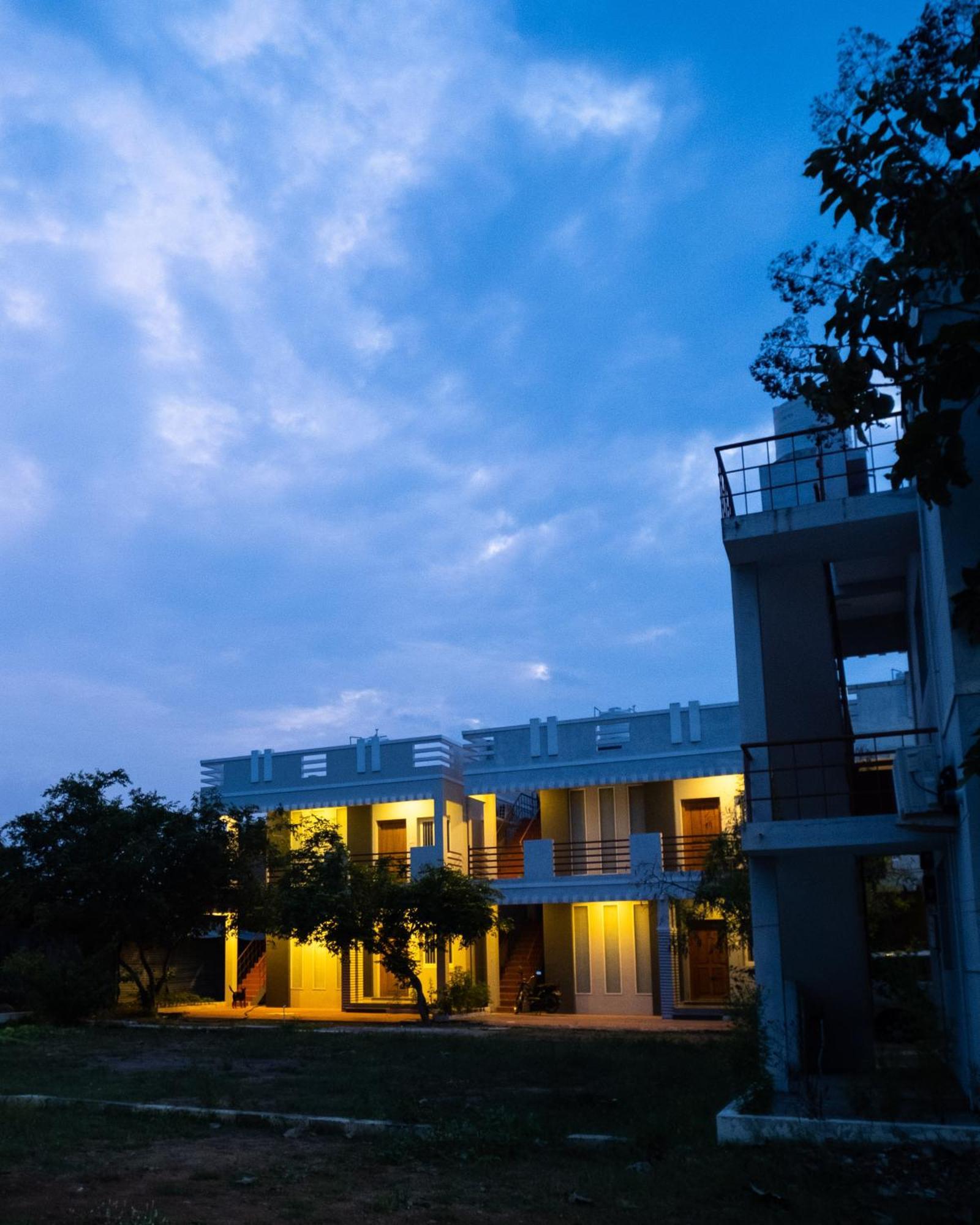 La Woods Village Tiruvannamalai