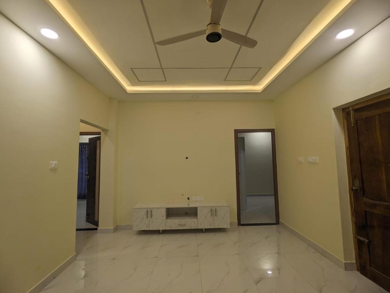 Raadha Logam Villa Tiruvannamalai