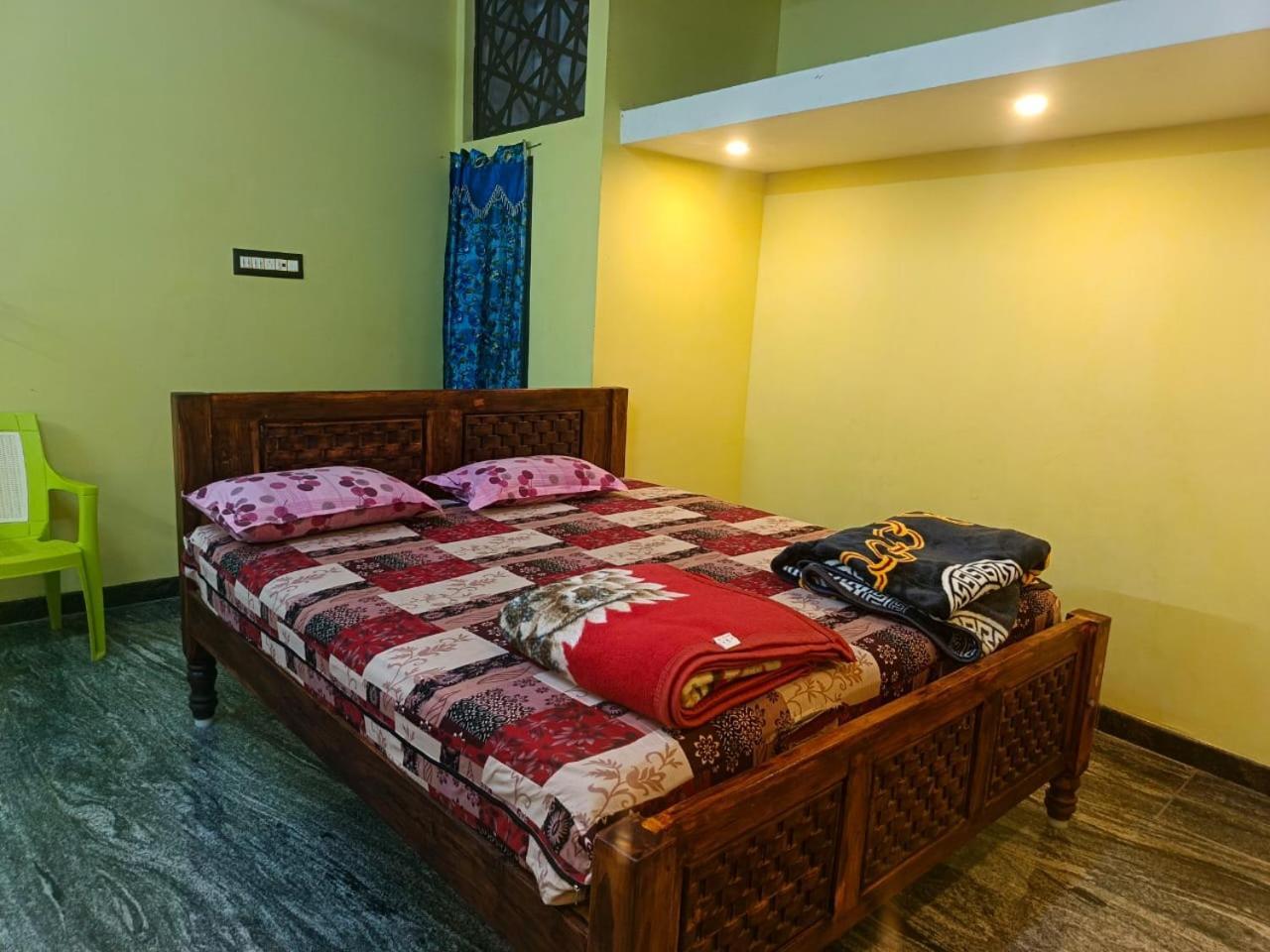 Guest house Deepajothi *