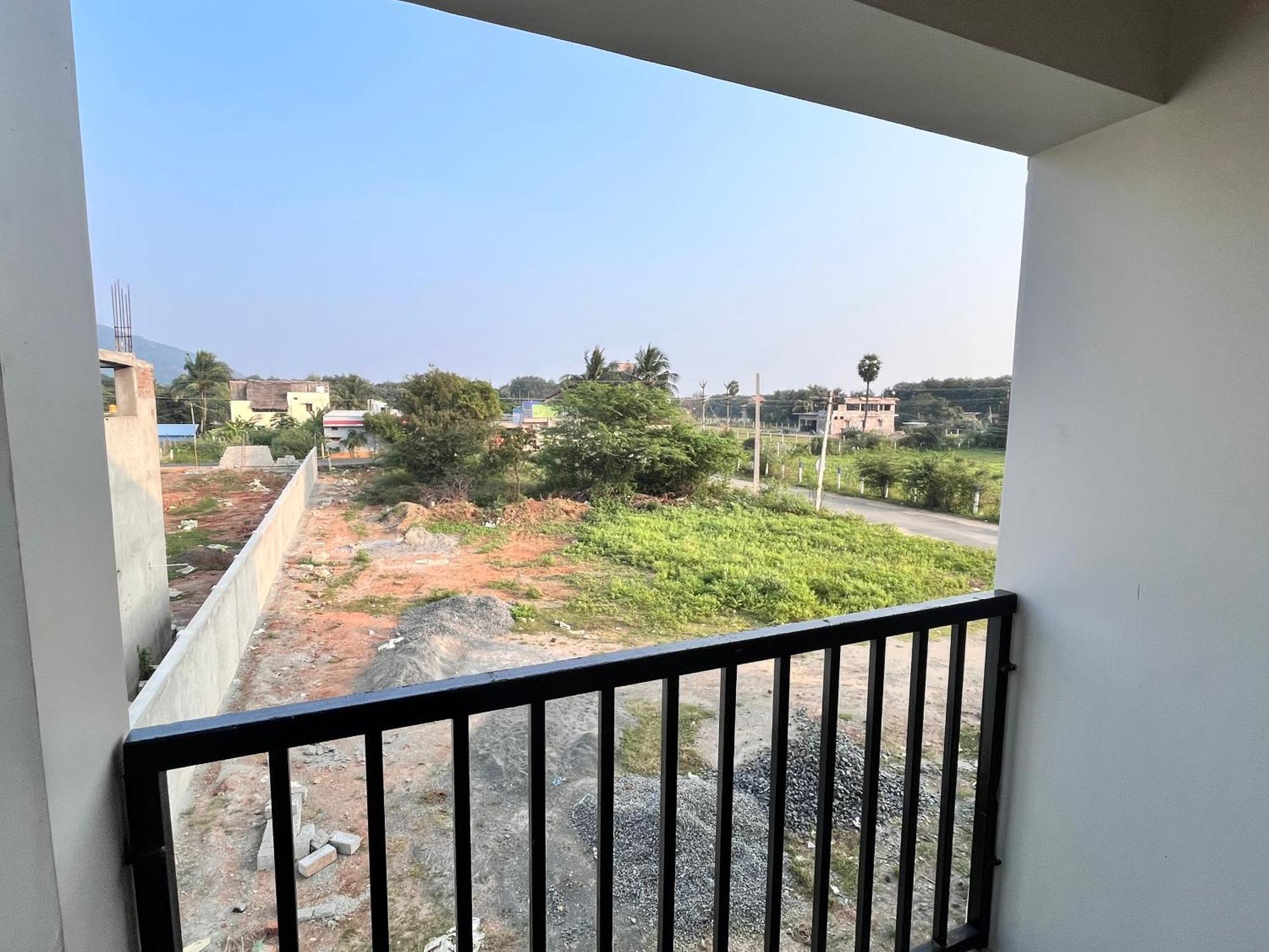 Dwaraka Hotel 3*
