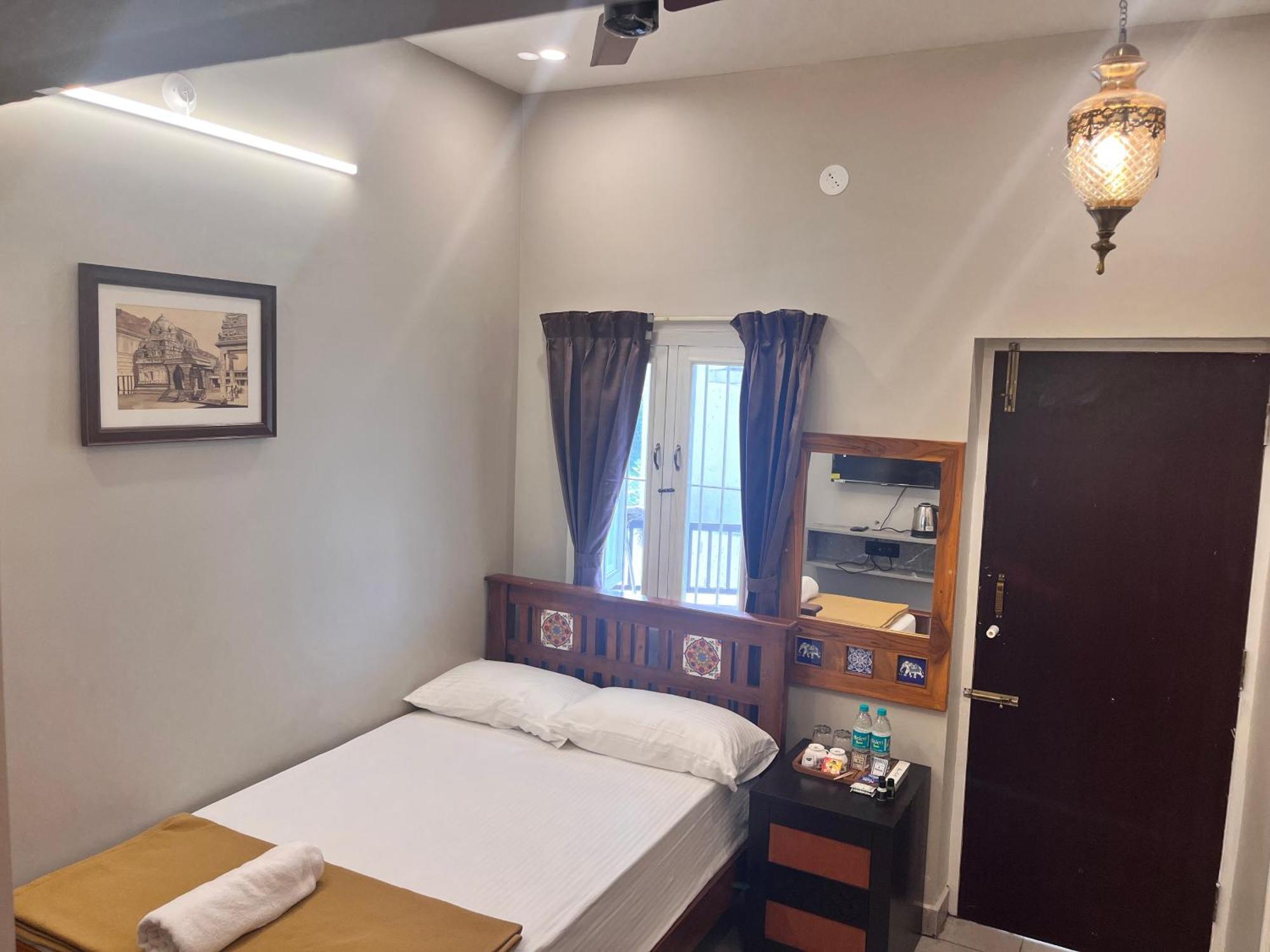 Dwaraka Hotel