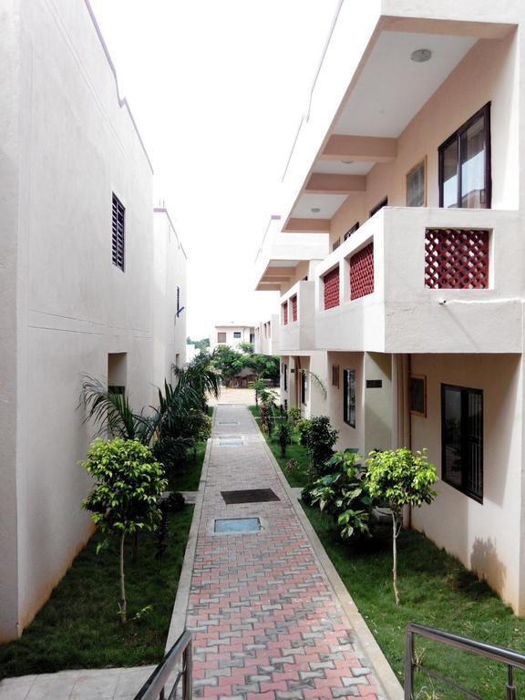 Resort Chola &
