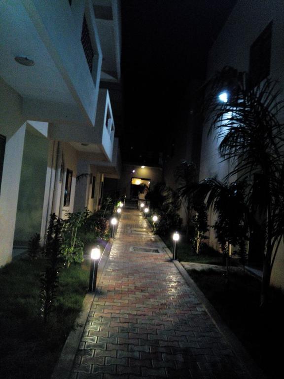 Resort Chola & 2*